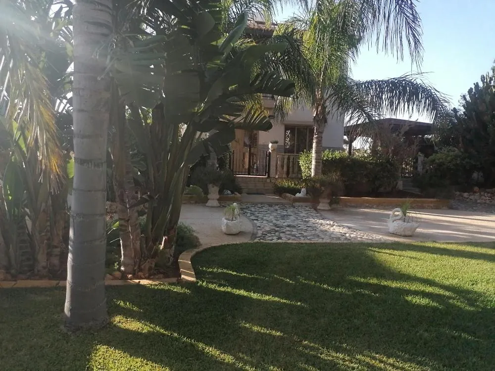 Tropical Villa Ayia Napa