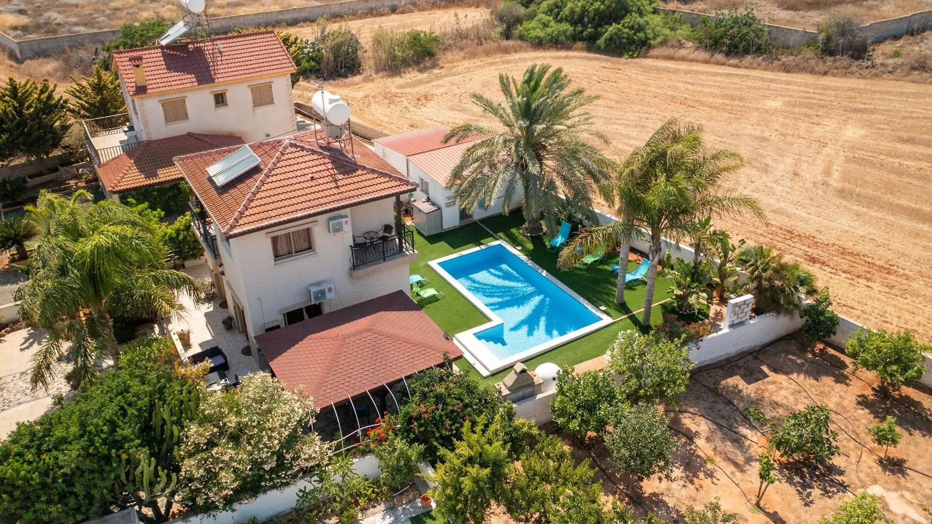 Tropical Villa Ajia Napa